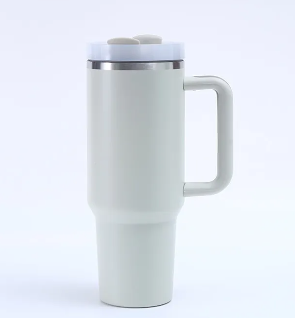 The Montavra Titan™ 40oz Thermal Matrix