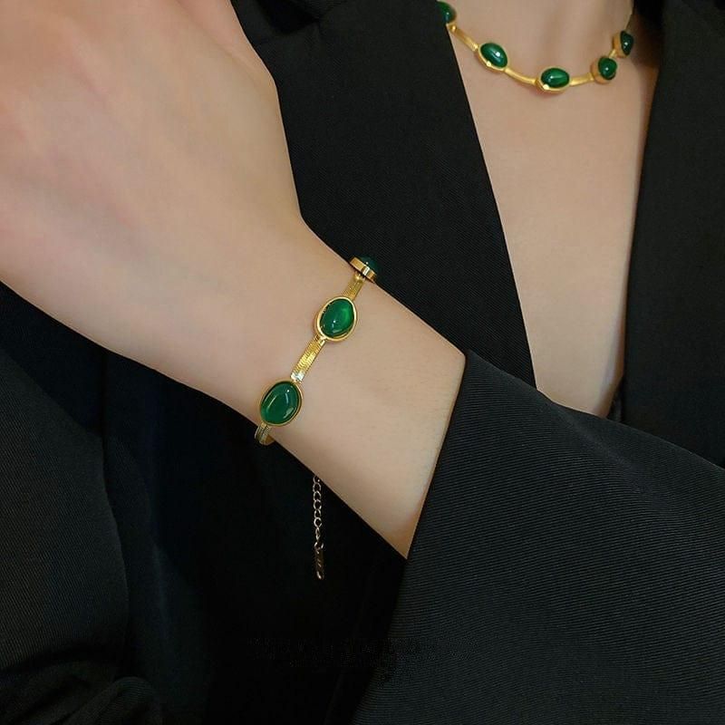 Emerald-Cut Green Crystal Pendant & Bracelet Set | 18K Gold Plated