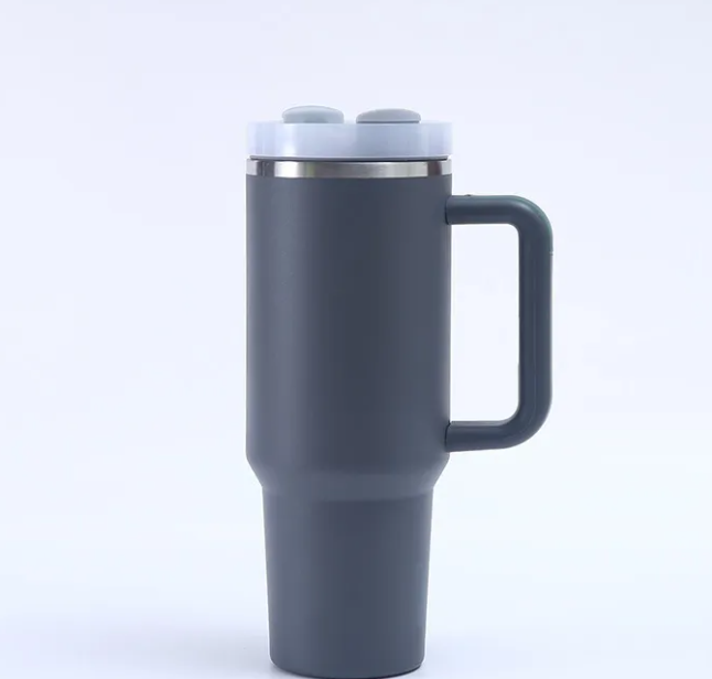 The Montavra Titan™ 40oz Thermal Matrix
